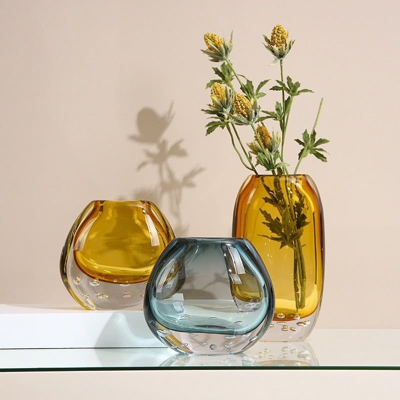 Elegant luxury glaze vase