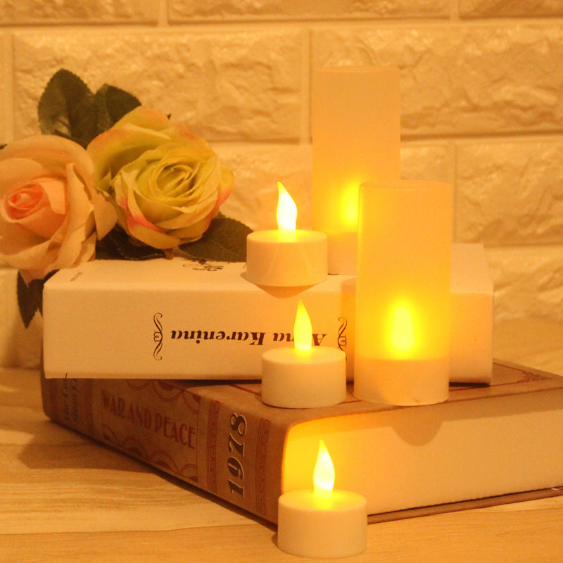 Flameless LED candle with rechargeable battery

